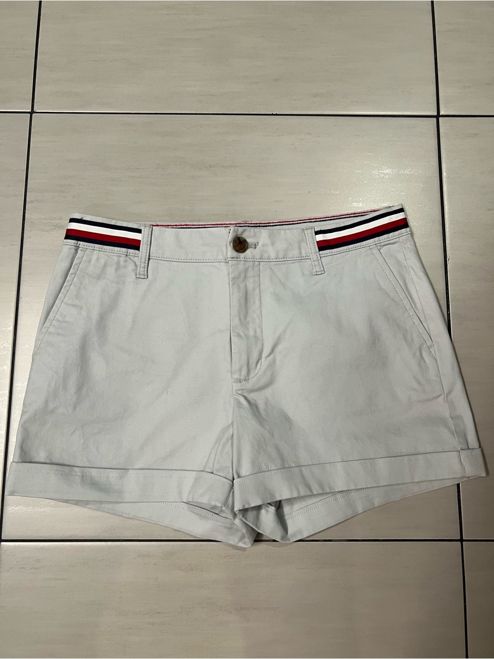 Tommy Hilfiger Khaki Beige Stretch Cuffed Chino Shorts Size 4